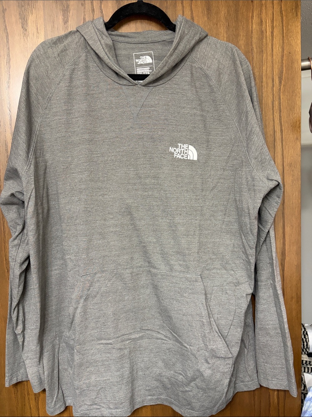 The North Face Men's Gray Crewneck Hoodie Pullover